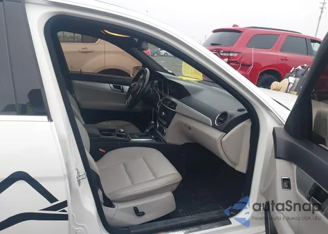 2014 Mercedes-Benz C 250 Sport from USA, damaged, VIN WDDGF4HB0EA963109